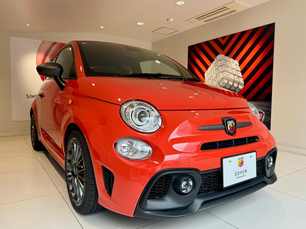 展示車・認定中古車を特別価格でご案内！